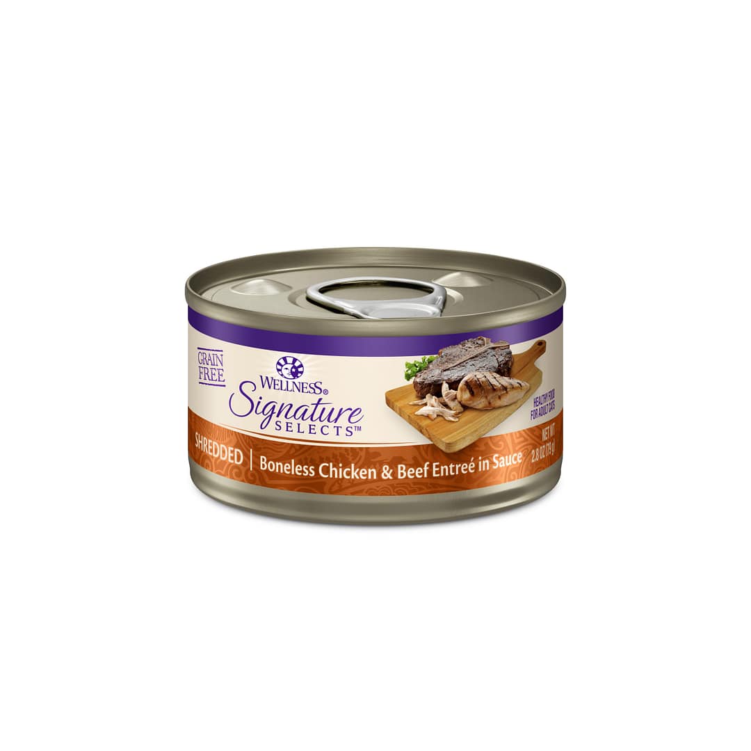 Wellness CORE Signature Selects Shredded Boneless Chicken & Beef Entree in Sauce Canned Cat Food 2.8oz - Image 2